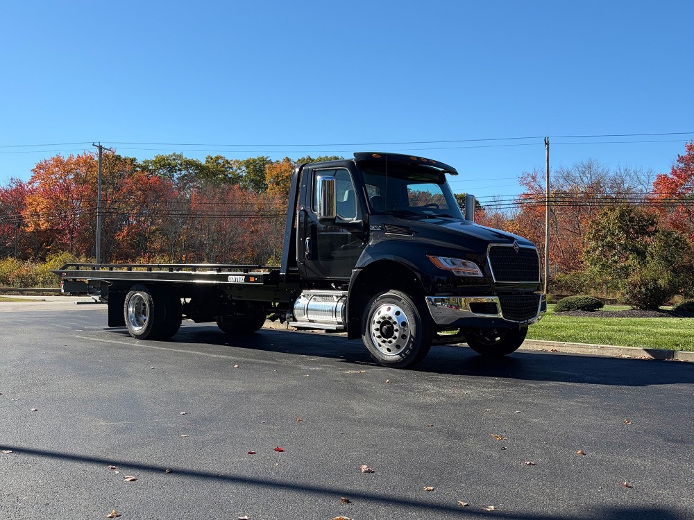 2027 International MV Rollback (Key# 2127) 1